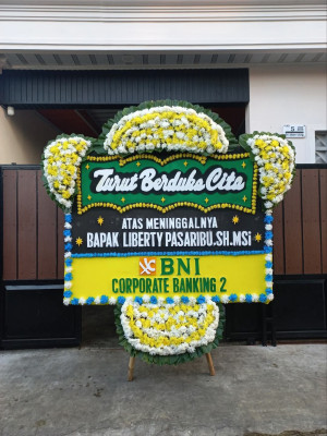 Papan Bunga Duka di Palu Barat